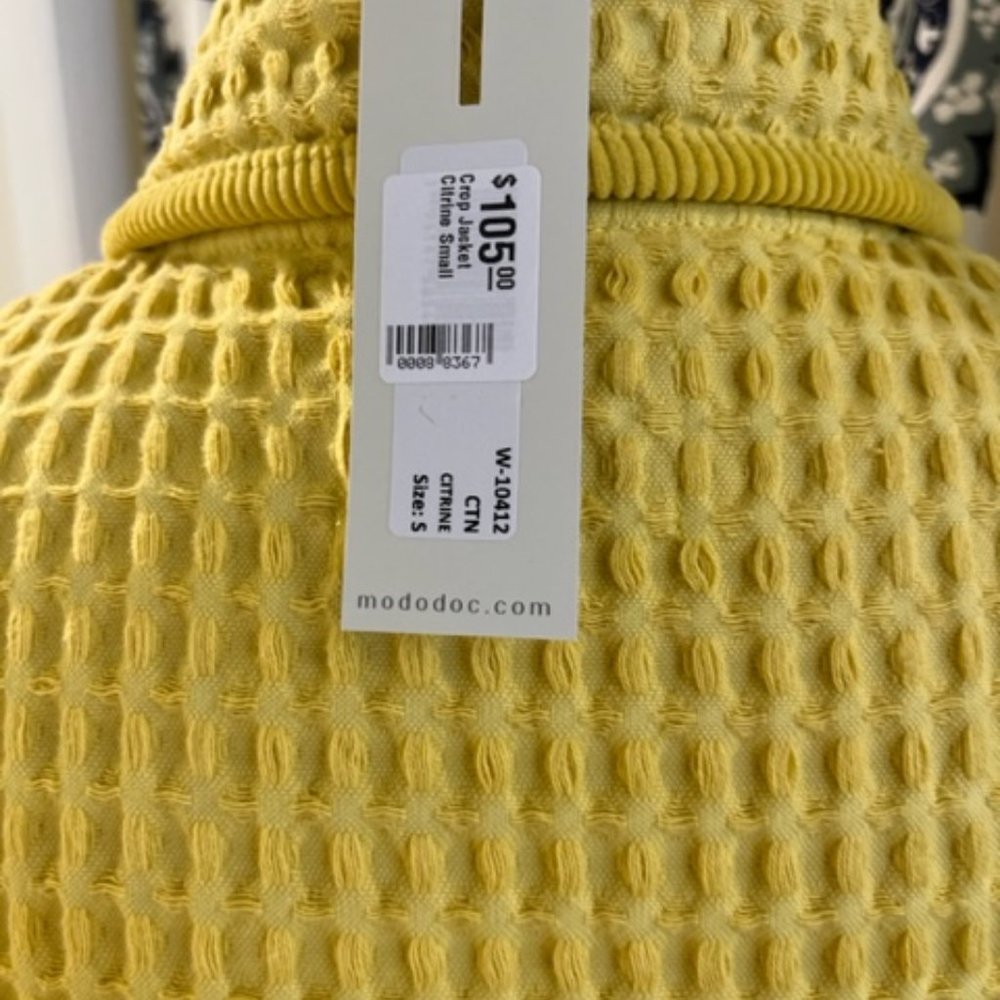 Mododoc Cropped Jacket - Picture 7 of 7